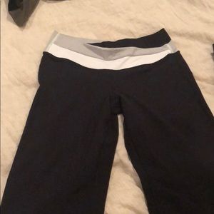 Lululemon Yoga Pants - size 6